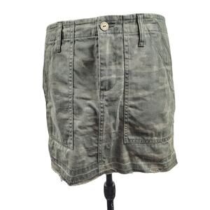 Sanctuary Women's Mini Skirt Size 28 Casual Cut Off Cotton Green Camouflage